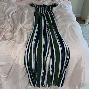 Cute striped jump suit!